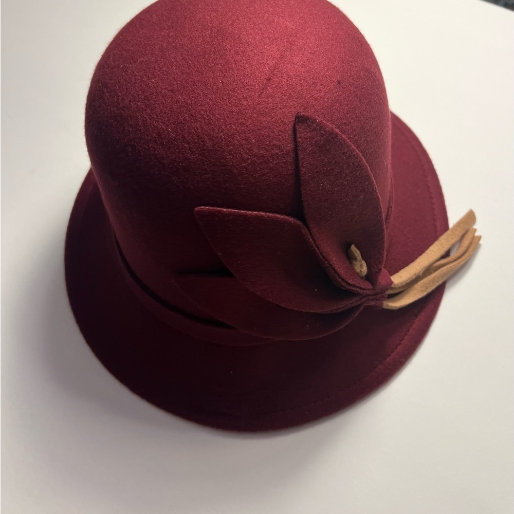 Elegant Burgundy & Tan Cloche Hat with Decorative Detail | Vintage-Inspired Fall - Picture 8 of 10
